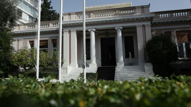 Τι αποφασίστηκε στην ευρεία σύσκεψη για το προσφυγικό στο Μαξίμου