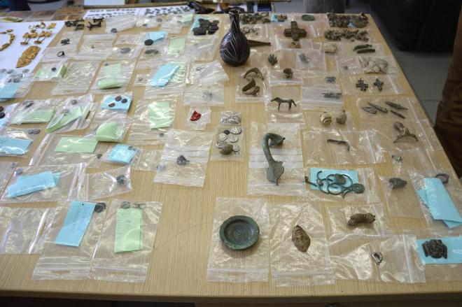 Πάτρα: Απολογούνται ανά δύο τα 26 μέλη του διεθνούς κυκλώματος αρχαιοκαπηλίας