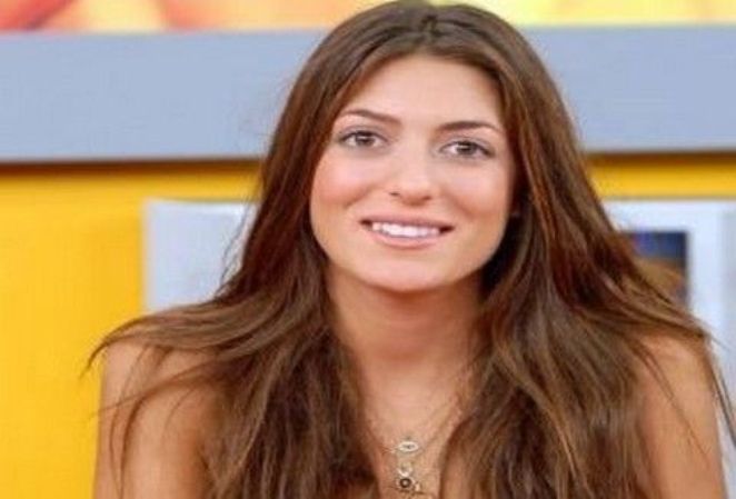 Ανιψιό πρώην υπουργού παντρεύεται η Φλορίντα Πετρουτσέλι - ΦΩΤΟΓΡΑΦΙΕΣ