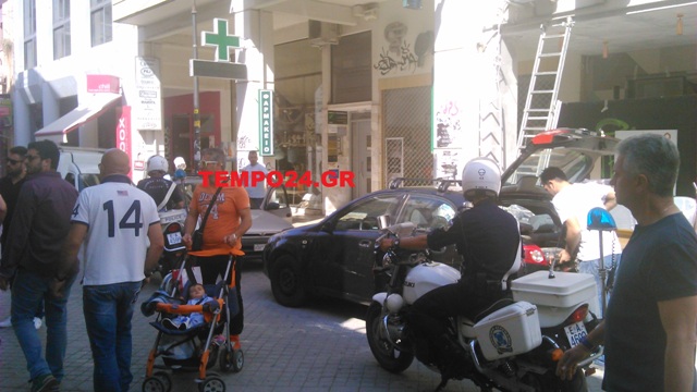 Πάτρα: "Σαφάρι" της Αστυνομίας για τραπεζοκαθίσματα στον πεζόδρομο της Ρήγα Φεραίου