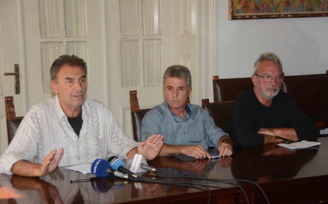 Πάτρα: «Η κυβέρνηση εγκατέλειψε τα ποδοσφαιρικά μας γήπεδα» - Ανοικτή συγκέντρωση αύριο στο Μέγαρο Λόγου και Τέχνης