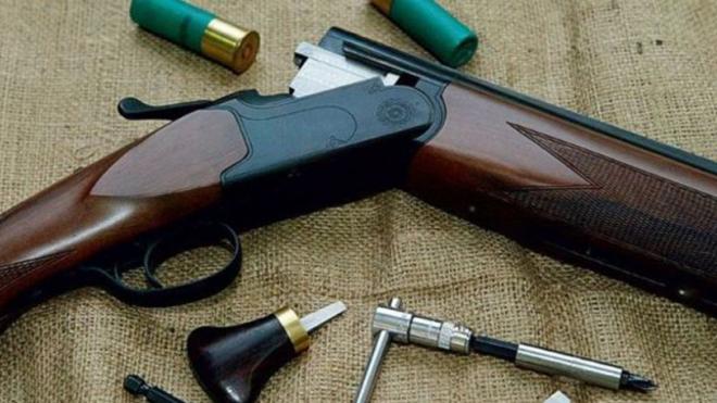 Πύργος: Οδηγούσε μεθυσμένος και είχε την καραμπίνα στο αυτοκίνητο!