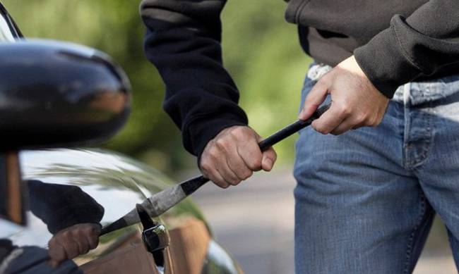 Ηλεία: Κλοπές αυτοκινήτων - Αναζητούνται οι δράστες