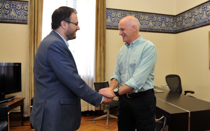 Ραντεβού Παπανδρέου-Θεοχαρόπουλου σήμερα για την ανασυγκρότηση της Κεντροαριστεράς