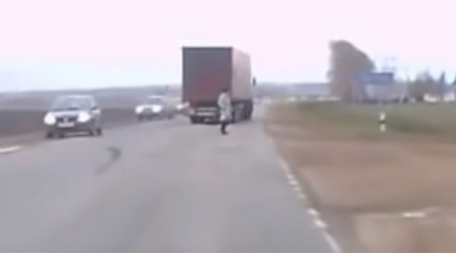 Χαμός στο ίντερνετ με ΒΙΝΤΕΟ που δικαιώνει(;) τις θεωρίες τηλεμεταφοράς