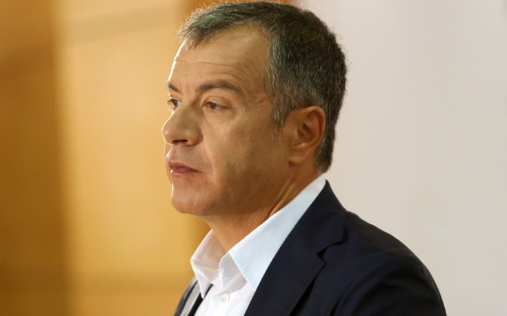 Στ. Θεοδωράκης για ταξίδι Τσίπρα στην Κούβα: Παιδικά όνειρα είναι αυτά