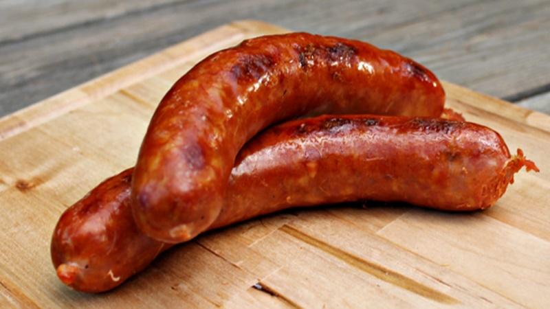 Ο ΕΦΕΤ ανακαλεί συσκευασία λουκάνικων από την αγορά