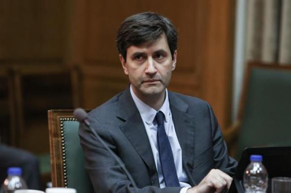 Γιώργος Χουλιαράκης: Η απομείωση του χρέους δεν αποτελεί πανάκεια