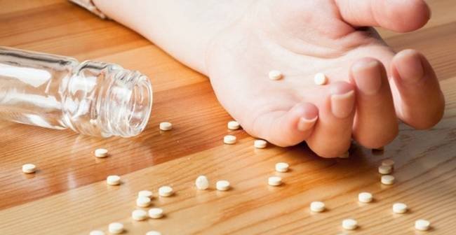 39χρονη αποπειράθηκε να αυτοκτονήσει με χάπια