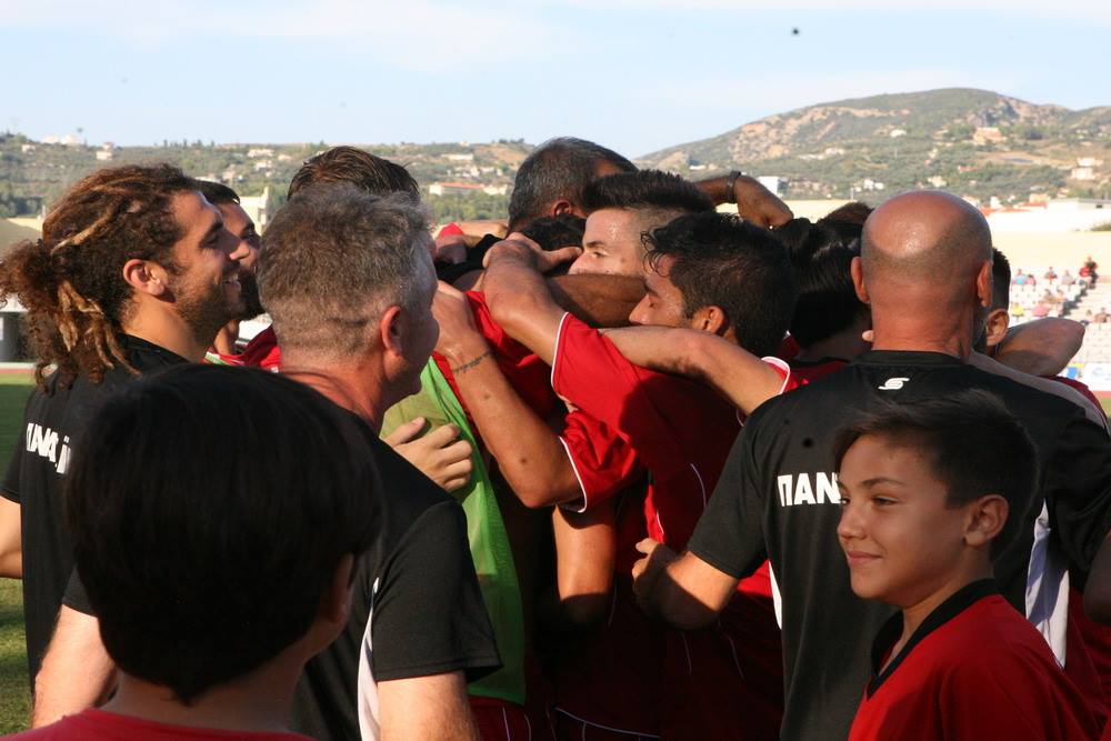 Παναχαϊκή: Πανηγυρική επιστροφή στο γήπεδο της Αγυιάς