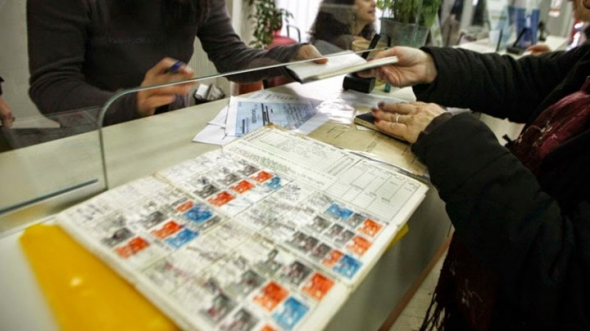 Τι αλλάζει στις εισφορές μισθωτών και αυτοαπασχολουμένων