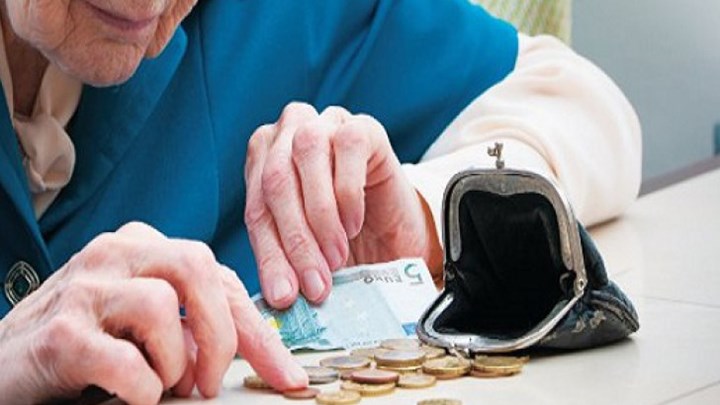 Έρχονται μειώσεις έως 30% στις νέες συντάξεις από την Πρωτοχρονιά