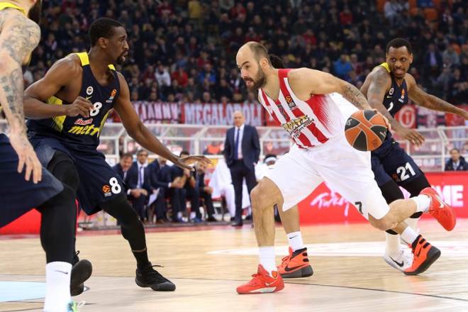 Εντυπωσιακός Ολυμπιακός, 71-62 την Φενέρ