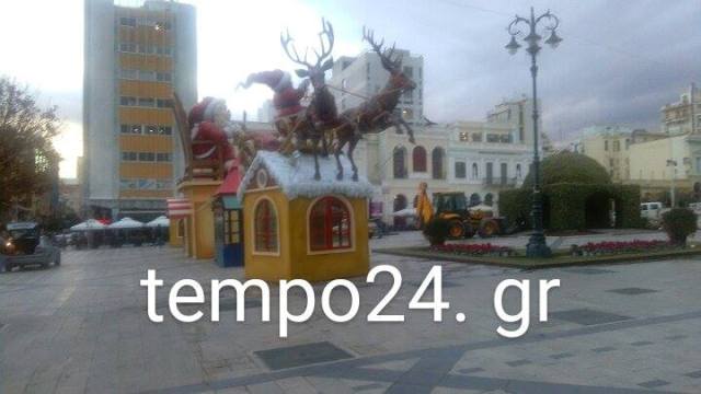 Πάτρα: Σήμερα η φωταγώγηση των 15 μέτρων Χριστουγεννιάτικου δένδρου στην Πλ. Γεωργίου