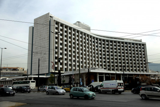 Ιστορική ημέρα για το Hilton! Ολοκληρώθηκε η πώληση του - Όλες οι λεπτομέρειες