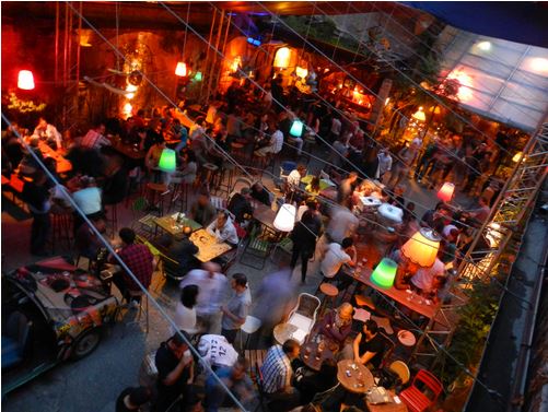 Πάτρα: Η παρακμή της Ραδινού και η ηχορύπανση της Ηφαίστου - Διαμαρτυρίες κατοίκων του κέντρου