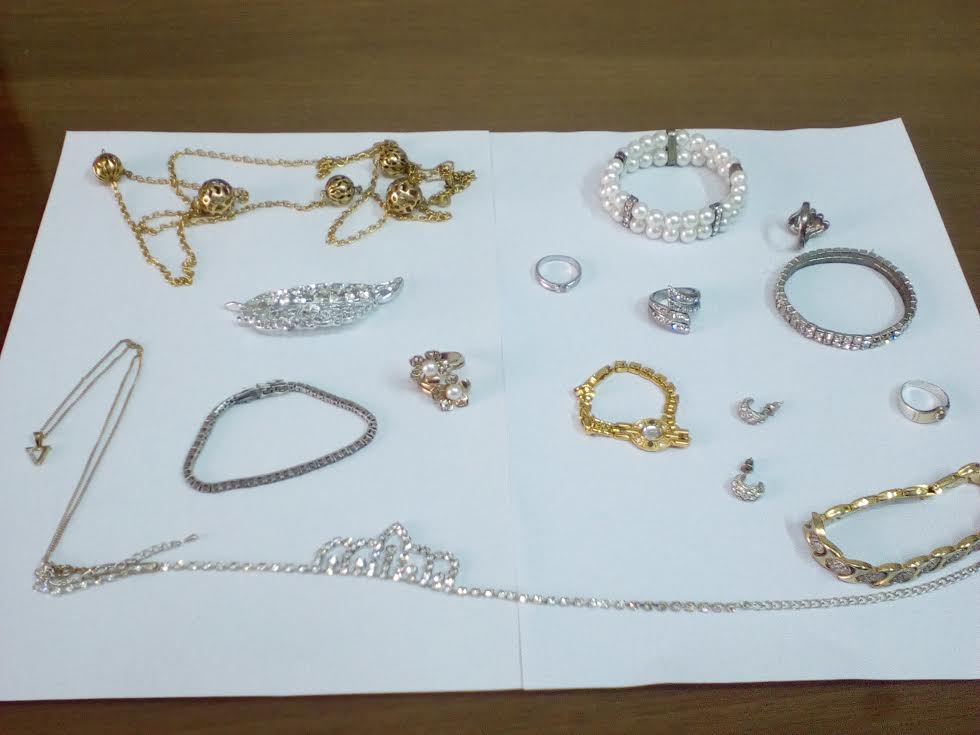 Αίγιο: Κλοπιμαία περιμένουν τους ιδιοκτήτες τους στο Αστυνομικό Μέγαρο - Βρέθηκαν σε καυταυλισμό Ρομά