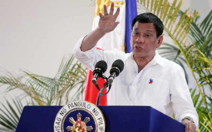 Αλλάζει τη στάση των ΗΠΑ απέναντι στις Φιλιππίνες ο Τραμπ