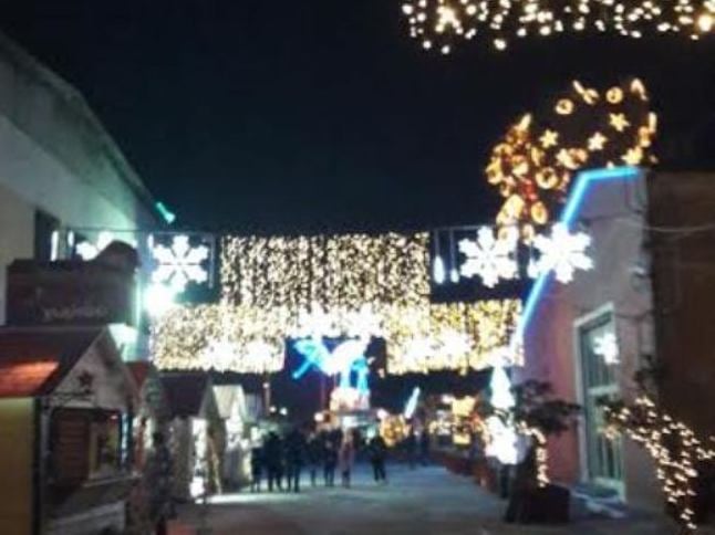 Το «Μαγικό Χωριό» της Πάτρας άνοιξε τις πύλες του - ΦΩΤΟΓΡΑΦΙΕΣ