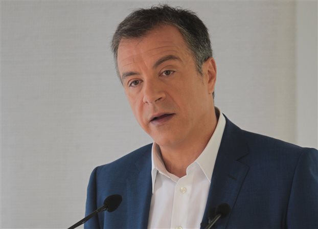 Θεοδωράκης: Αμεσα να θεσμοθετηθεί η ψήφος των ομογενών