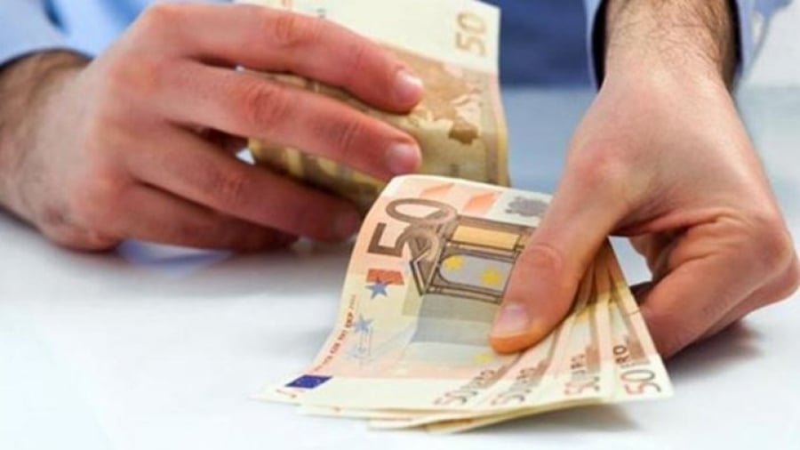 ΔΕΙΤΕ ποιοί δικαιούνται το Κοινωνικό Επίδομα Αλληλεγγυης και πόσα χρήματα θα λαμβάνουν ανά μήνα- Χαρακτηριστικά παραδείγματα