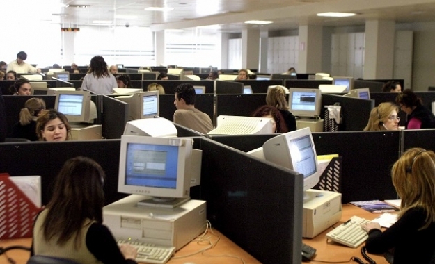 Αυξάνονται και πληθύνονται οι μετακλητοί υπάλληλοι - 198 νέοι σε ένα χρόνο