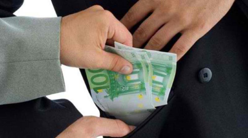 Κι όμως, αυξάνεται η διαφθορά στην Ελλάδα