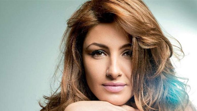 Η Έλενα Παπαρίζου βγάζει selfie στα χιόνια ΦΩΤΟΓΡΑΦΙΑ