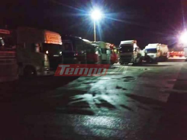 Πατρών - Κορίνθου: Ακινητοποιήθηκαν εκατοντάδες νταλίκες - Με εξώδικο απαντούν οι οδηγοί στην Ολυμπία Οδό - ΦΩΤΟΓΡΑΦΙΕΣ