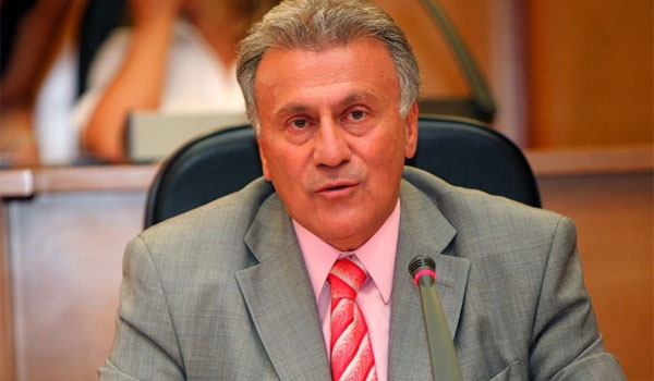 Ψωμιάδης για Πάολα: Τι ήπιες κορίτσι μου;