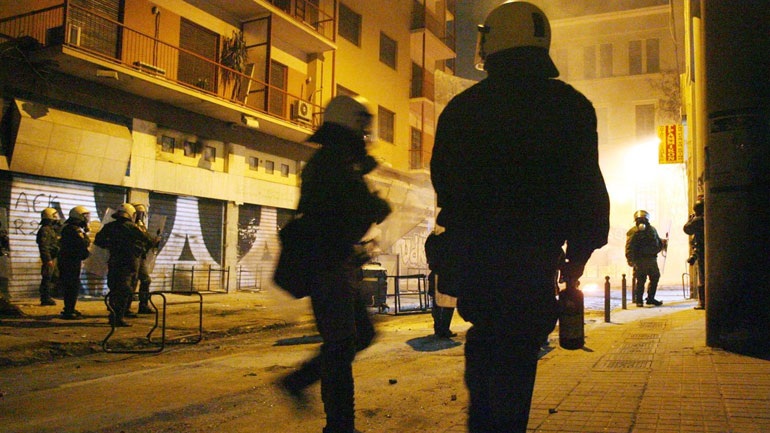 Νέα επίθεση σε διμοιρία των ΜΑΤ