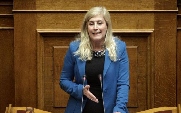 Η Ελένη Αυλωνίτου καταγγέλλει πως έχει πέσει θύμα bullying