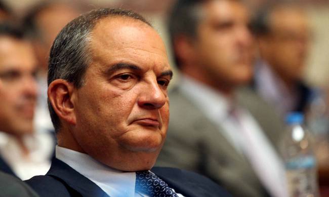 Κ. Καραμανλής: «Με βαθύτατη οδύνη αποχαιρετώ τον στενό μου φίλο και συνεργάτη, B. Μπασιάκο»