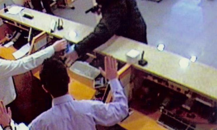 ΕΚΤΑΚΤΟ: Ληστεία με πυροβολισμούς στα ΕΛΤΑ Ανδραβίδας