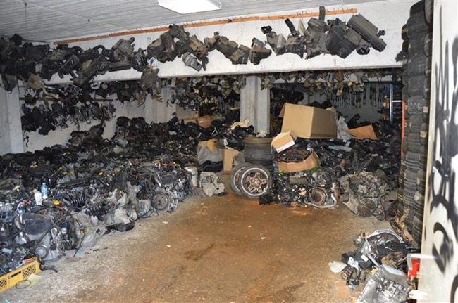 Η Πατρινή Νίνα Λοτσάρη χαλαρή σε βόλτα με τις κόρες της - ΦΩΤΟ