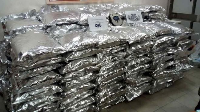 Το πρώτο δρομολόγιο "έκαψε" 62χρονο Πατρινό αυτοκινητιστή - Τι ισχυρίστηκε στην απολογία του για τα 370 κιλά χασίς - Υπέστη καρδιακό επεισόδιο - ΦΩΤΟ