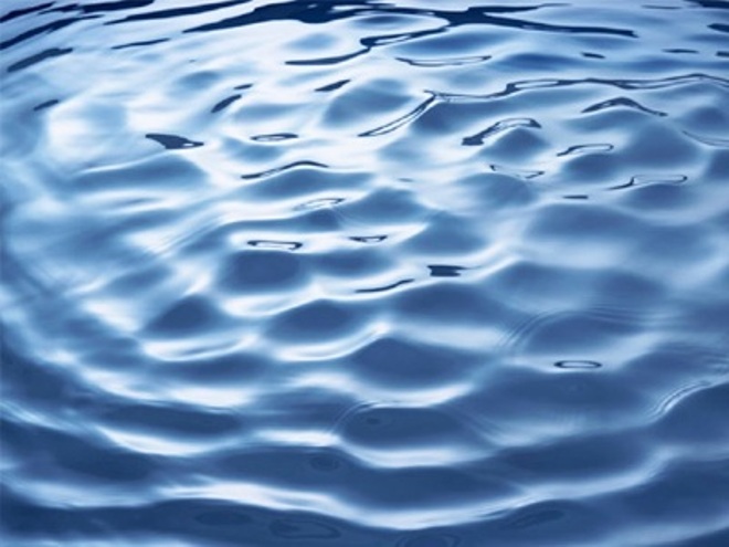 Πάτρα: Θαλάσσια ρύπανση στο παλιό λιμάνι