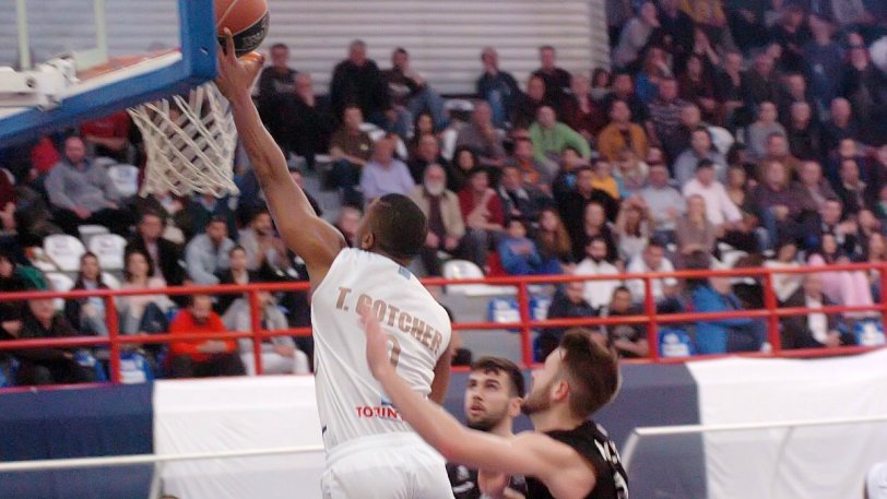 Κόροιβος- Απόλλωνας: 71-67