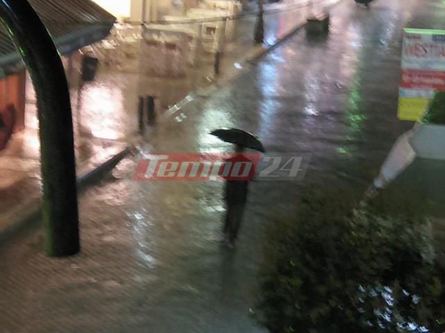 Περισσότεροι από 2.700 κεραυνοί "χτύπησαν" τη Δυτική Ελλάδα μέσα σε λίγες ώρες - ΔΕΙΤΕ το εκπληκτικό ΒΙΝΤΕΟ με την πορεία των ηλεκτρικών εκκενώσεων