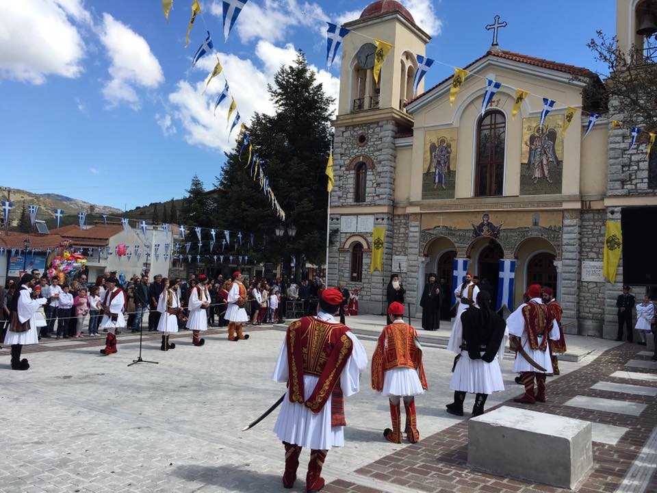 Αχαΐα: Με λαμπρότητα οι επετειακές εκδηλώσεις απελευθέρωσης των Καλαβρύτων - ΦΩΤΟ