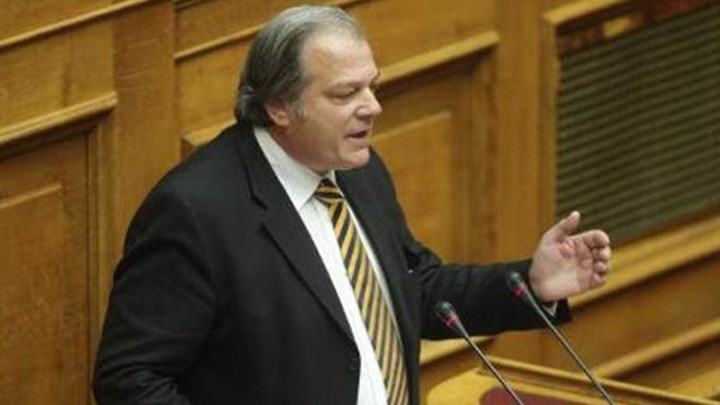 Κώστας Κατσίκης για προσφυγικό: Να αποκλειστούν στη Συρία οι μετανάστες