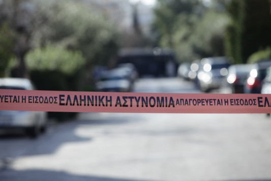 EKTAKTO - Συναγερμός μετά τον εντοπισμό όπλων και πυρομαχικών σε τζαμί στην Ξάνθη!