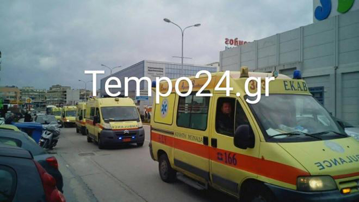 «Παροπλισμένα» τα μισά ασθενοφόρα του ΕΚΑΒ Δυτικής Ελλάδας - ΠΟΕΔΗΝ: Χειροτερεύει η κατάσταση, κινδυνεύουν ασθενείς