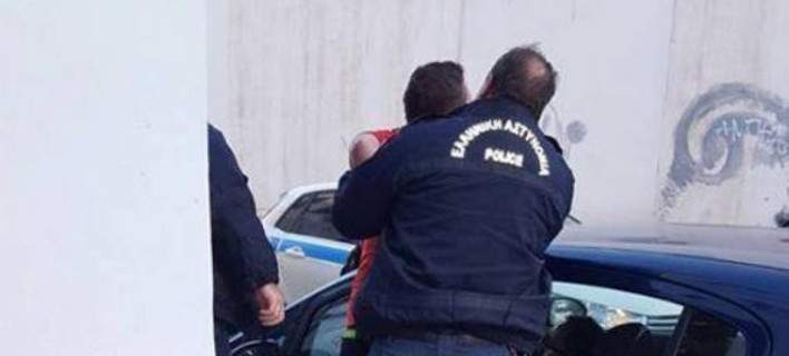 Πάτρα: Βούτηξαν στον Χάραδρο για να μην συλληφθούν - Καταδίωξη ανηλίκων - Τράκαραν με νταλίκα!