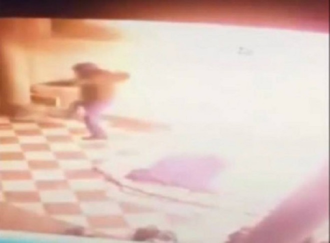 Φρίκη και οργή για την εν ψυχρώ δολοφονία του άστεγου πατέρα - ΔΕΙΤΕ ΒΙΝΤΕΟ ΣΟΚ - ΠΡΟΣΟΧΗ σκληρές εικόνες!