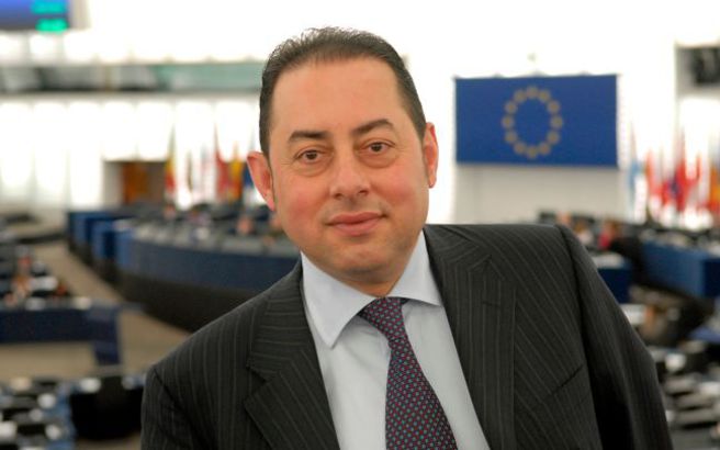 «Κεραυνός» Τζ. Πιτέλα για το μέλλον της Ε.Ε.