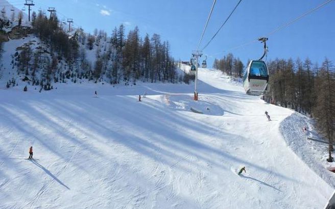 Εννιάχρονος σκιέρ έπεσε από το σκι λιφτ στις γαλλικές Άλπεις