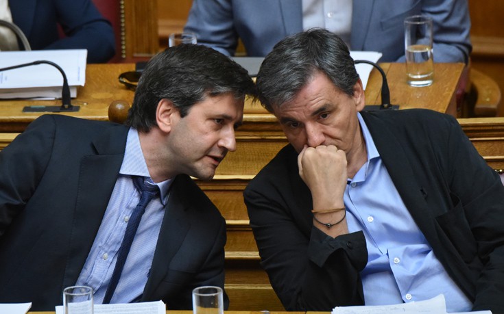 Ευ. Τσακαλώτος και Γ. Χουλιαράκης αναχωρούν την Πέμπτη για Ουάσινγκτον