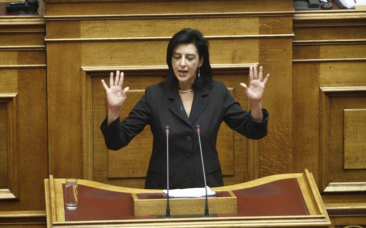 Βουλευτής ΣΥΡΙΖΑ: «Ψευδοθαύμα» κατά τον Κοραή το Άγιο Φως