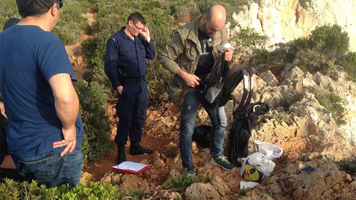 Σοκ στη Ζάκυνθο: Έβγαλε selfie και πήδηξε στον γκρεμό πάνω από την πιο διάσημη παραλία στον κόσμο, το «Ναυάγιο»- ΔΕΙΤΕ ΦΩΤΟ